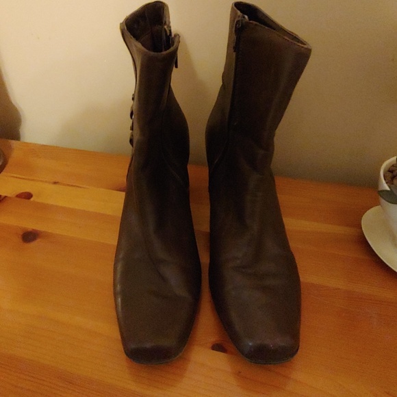 Boots - Picture 2 of 3